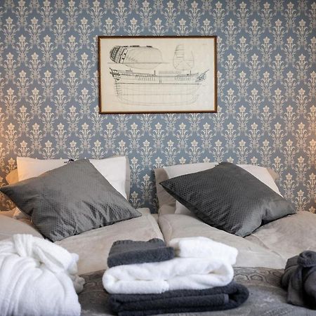 Fregatten Bed & Breakfast Карлскруна Экстерьер фото