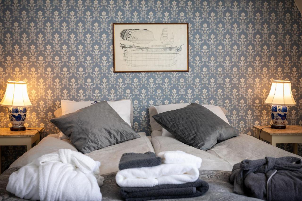 Fregatten Bed & Breakfast Карлскруна Экстерьер фото