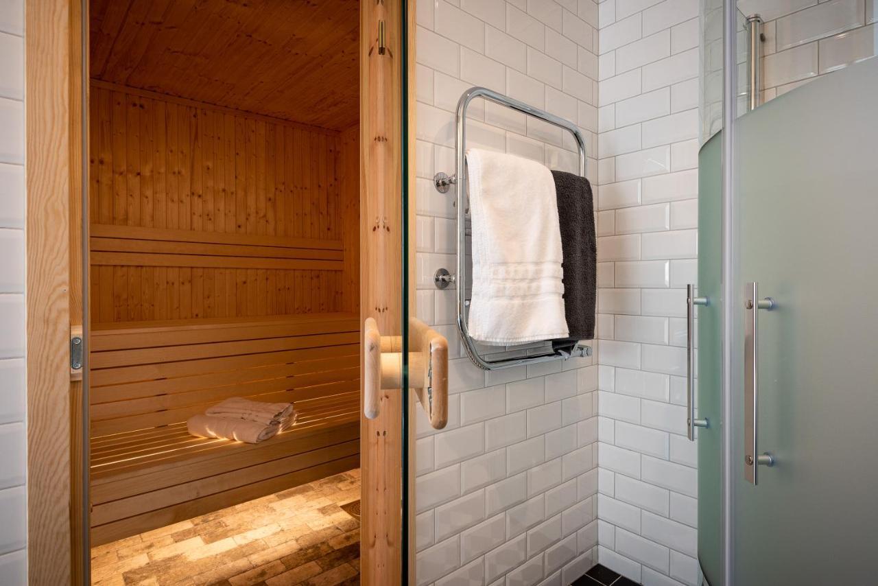 Fregatten Bed & Breakfast Карлскруна Экстерьер фото