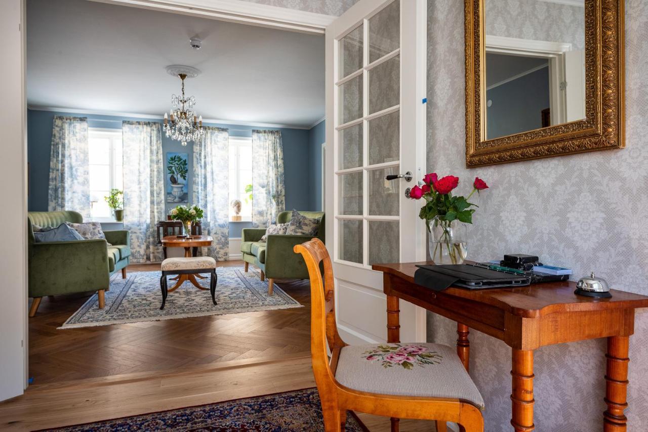Fregatten Bed & Breakfast Карлскруна Экстерьер фото