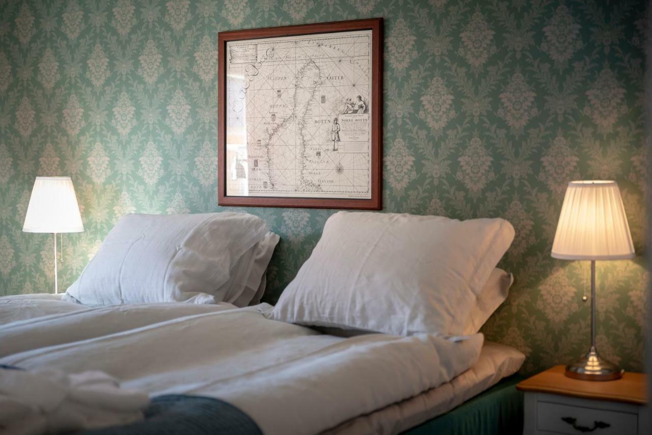 Fregatten Bed & Breakfast Карлскруна Экстерьер фото
