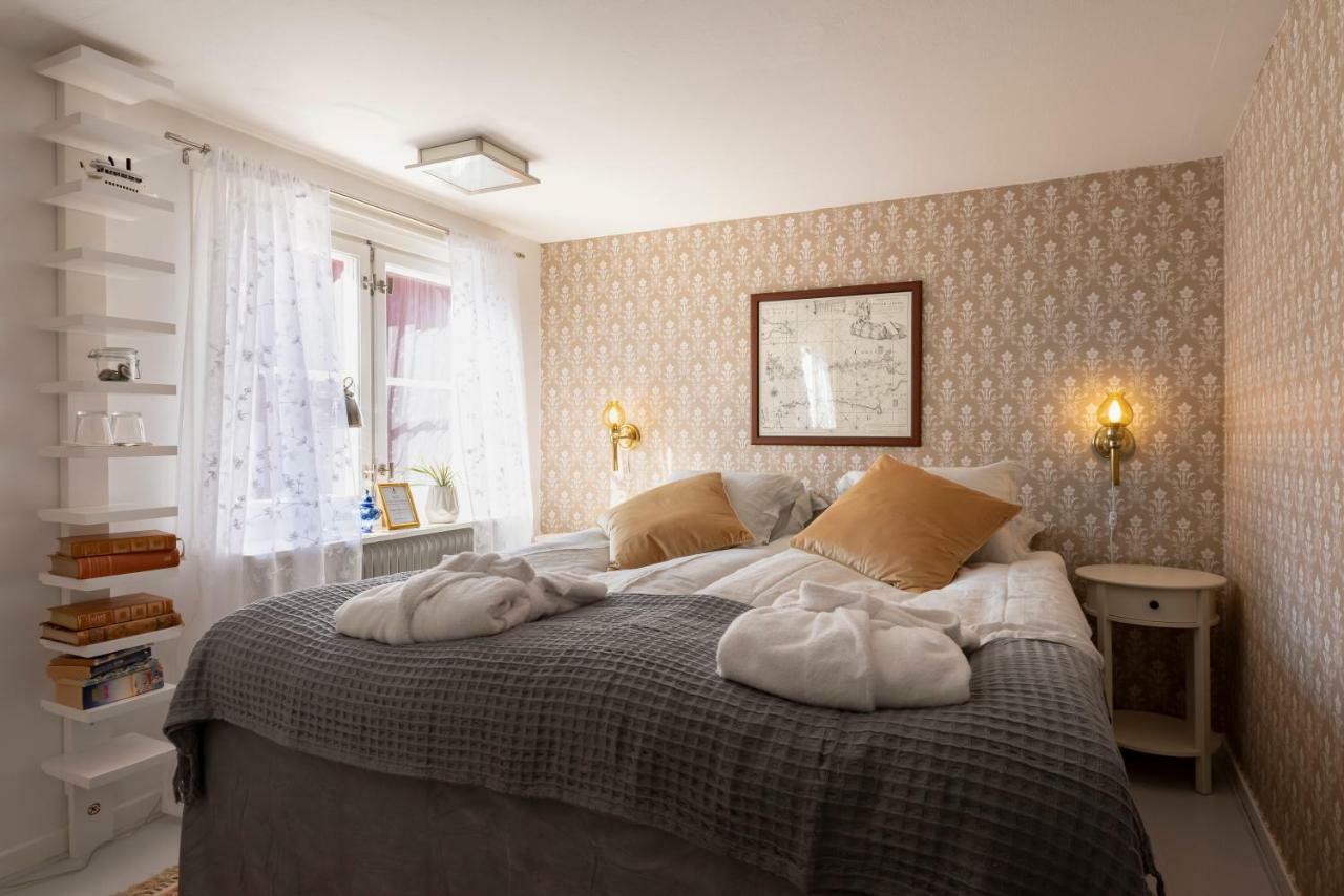 Fregatten Bed & Breakfast Карлскруна Экстерьер фото